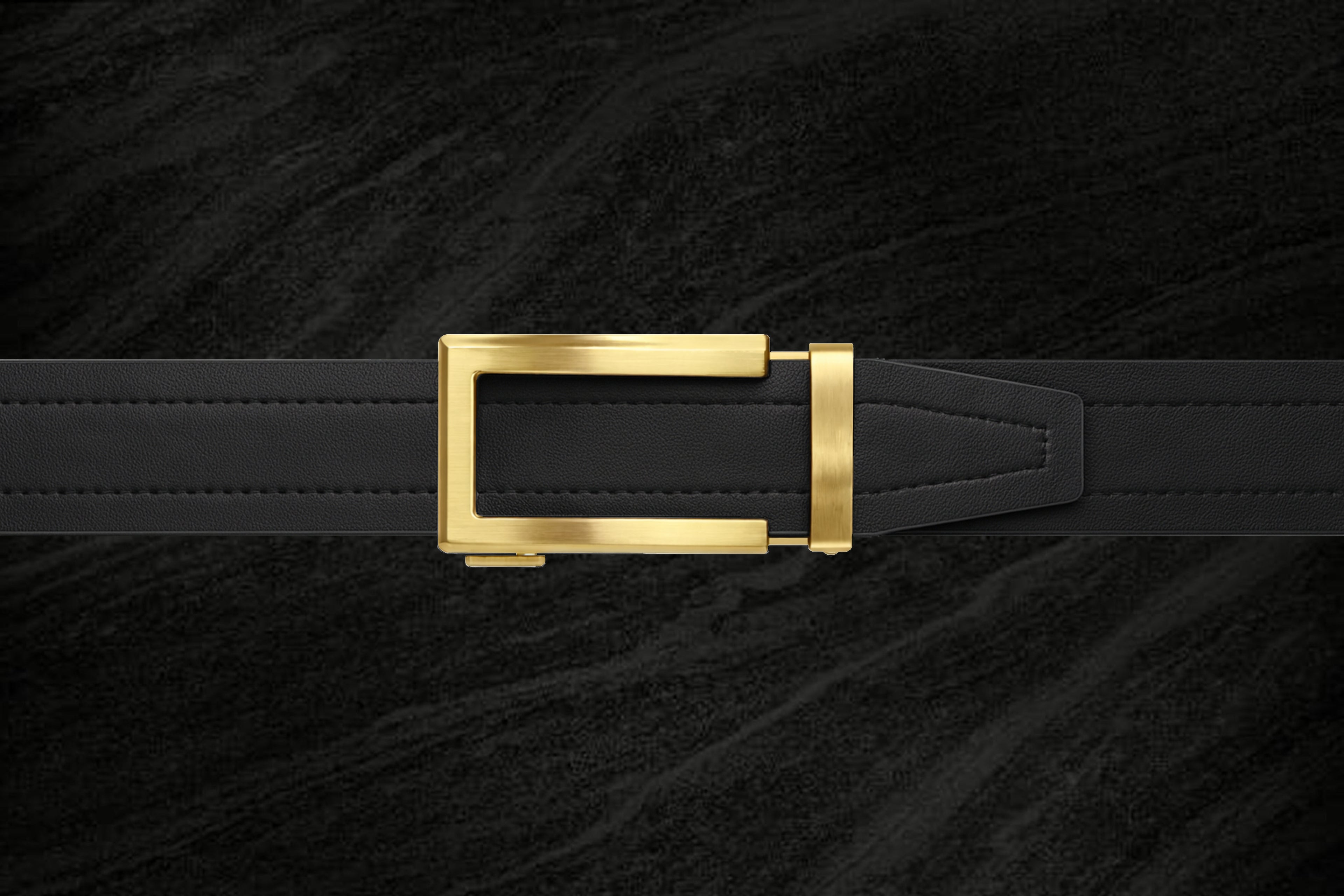 Product Riemoda Onyx automatische heren riem zwart leer met gouden gesp - riem zonder gaatjes